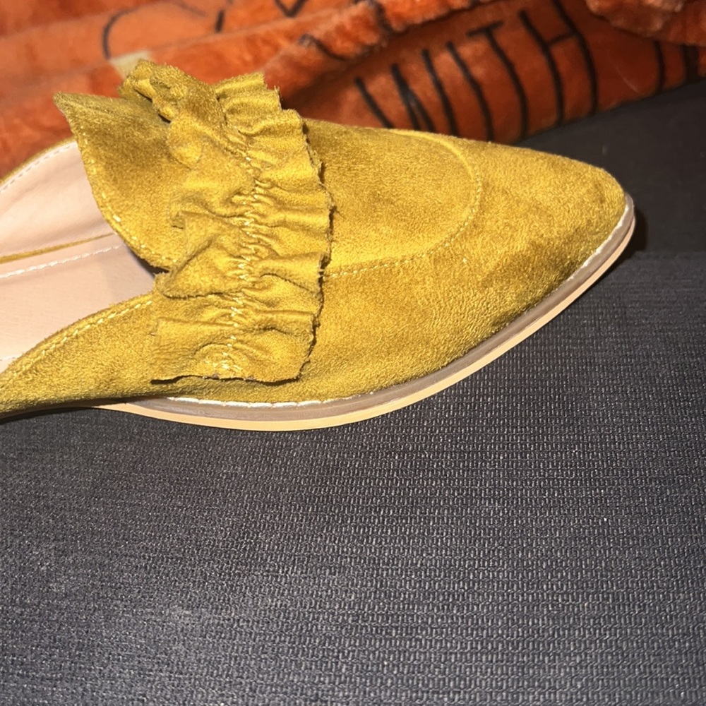 Women’s Journee flat mules, dressy shoes , size 8, excellent condition - Picture 11 of 12